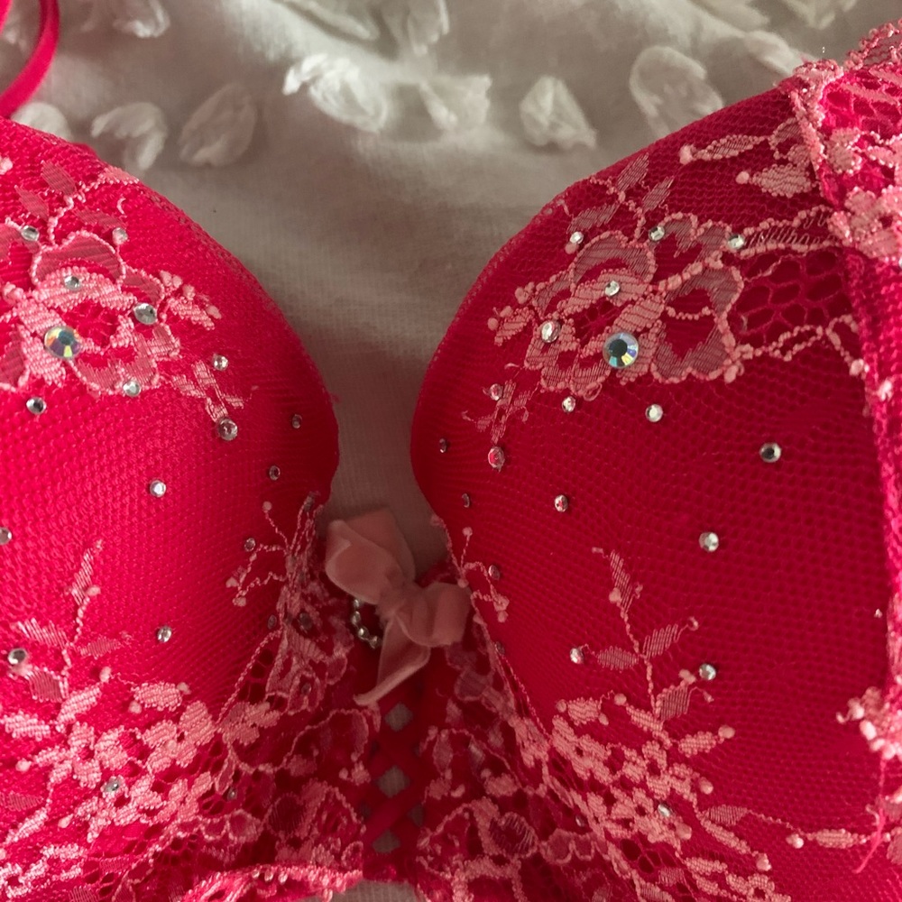 Bra - Picture 2 of 4